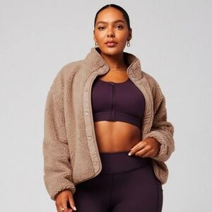 NWT Khloé- Tahoe Teddy Jacket